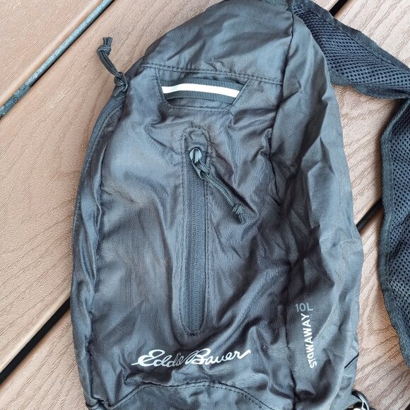 NWT Eddie Bauer Packable Slingbag Stowaway Slingbag - Picture 3 of 13
